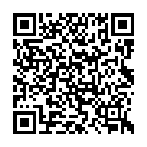 刚才强烈的闪电让他们的眼睛出现了短暂的失明二维码生成