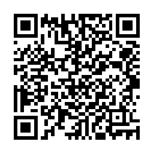 刚才李安修怎么问你是不是昨天晚上回家的时候扭到脚的啊二维码生成