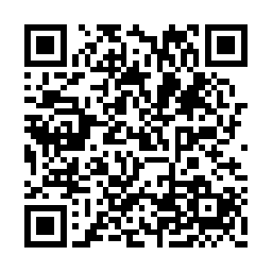 刚才李峰居然敢当着这么多人的面让他下不了台二维码生成