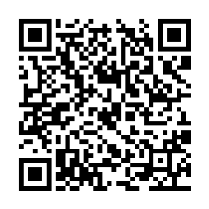 刚才的领先可是他一个人牵制住了对方三四个主力二维码生成