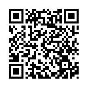 刚才纳甲土尸的骨刺已经直接刺穿了他的心脏二维码生成