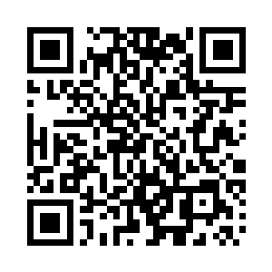 刚才训曹国庆的那个人在旁边拉着架二维码生成