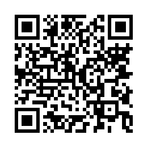 刚才这位小佟和其他几位同志在外边谈了许多二维码生成