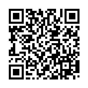 刚猛的拳劲直接将对方的攻击击溃二维码生成