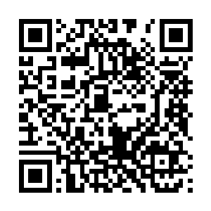 刚要把雷横送走的那阿正等几个雷老板的手下走了出来二维码生成