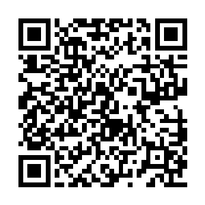 利用变声器和老爷子说他要和顾平安一起去雪山二维码生成