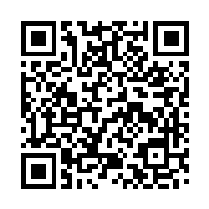 利用强大的军队将各种力量捏合在一起二维码生成