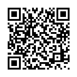 到了隔壁的房间扛起羽田爱就要走二维码生成