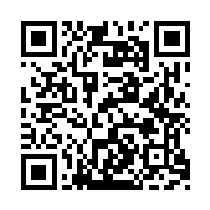 到处都充满了五光十色的星际尘埃和碎片世界二维码生成