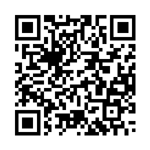 前面停在路边的一辆白色大众车里二维码生成