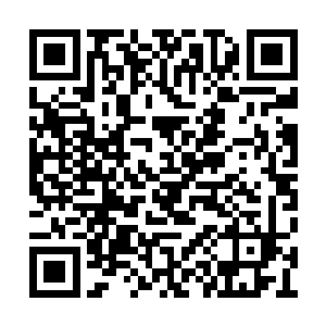 剑锋仿佛从他身体表面的那一层粘液上滑过……二维码生成