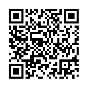 剧场前方的一万多名观众也都逐渐恢复了安静二维码生成