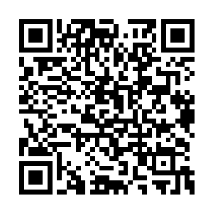 剧组在华纳的影棚里搭建了一座日本城堡的内景二维码生成