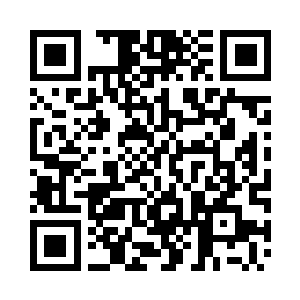 剩下两盏追光灯淡淡的投在巴克身上二维码生成