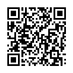 劈头盖脸的朝着他的脑袋和肩膀猛砸二维码生成