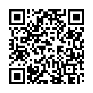 办公室里的其他人全都一脸震惊地看着他二维码生成