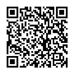 办公室里除了罗秋萍知道夏云杰和苏芷妍必然有不寻常的关系二维码生成