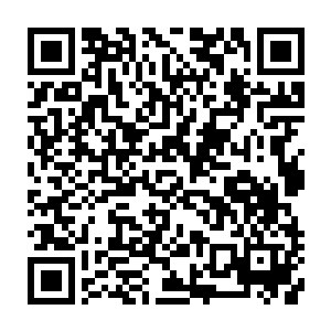 加上弹带二十多斤重的k机枪在铁锤手里就跟孩子拿的塑料关公刀一样轻松二维码生成