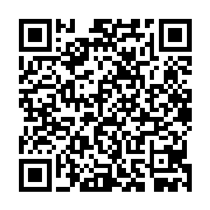 包大友的二侄子看看围过来的赵长枪和一脸是血的赵庆猛二维码生成