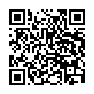 包括站在老人身后的那个斯文秀气的男子二维码生成