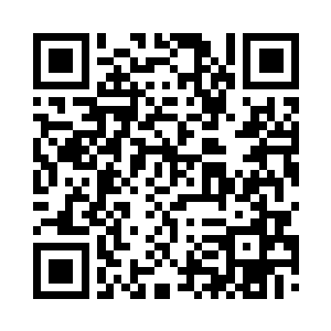 匕首再次刺进了亚历克斯的手臂之中二维码生成