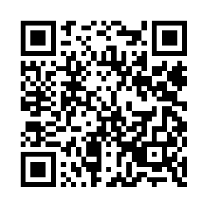 十二米宽的巨型屏幕突然变成一挂瀑布二维码生成
