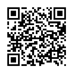 十分低调的回到了光明圣殿的飞云峰二维码生成