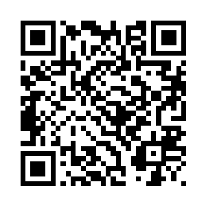十多人在此观看水镜上发生的一切二维码生成