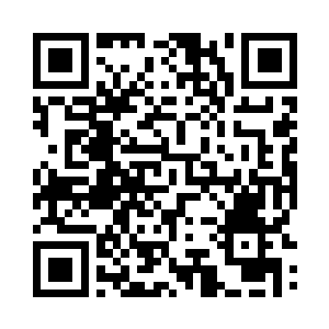 十多辆越野车和两辆卡车停在不远处二维码生成