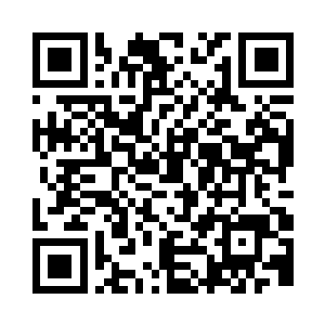 千方百计地想偷瞄一眼他正在写的稿件二维码生成