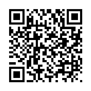 半空当中的杰斯亚先是对着对方微微躬身二维码生成