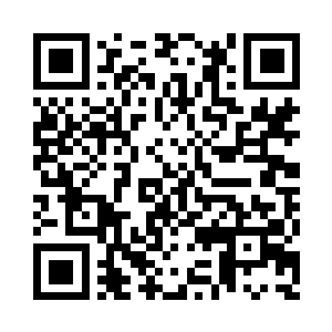 卓叔叔抱着心灵小姑直接撞上去了……二维码生成