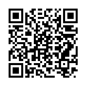 单手支撑在沙地上完成了一次侧身翻转跳跃二维码生成