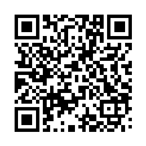 南宫流云继续在那倒腾黑暗之心里的灵力二维码生成