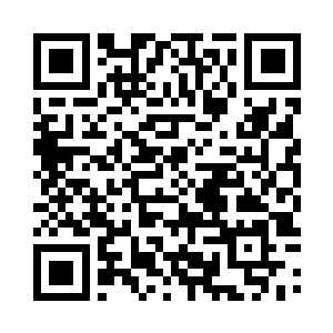 南宫珈芸似乎觉得自己说了一个很好笑的笑话二维码生成