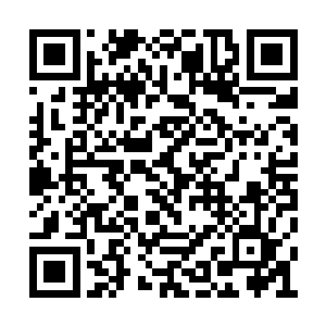 南宫羽冽在一个夕阳满天的黄昏终于到达了行宫二维码生成