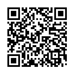 南王身后的侍卫见状也纷纷亮出兵刃相迎二维码生成
