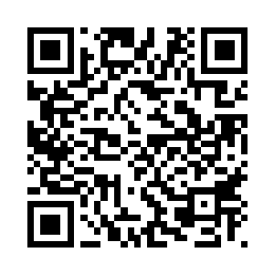 卡卡委屈的将脑袋埋在夜染的怀里二维码生成