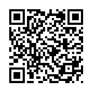 卡座里的几个男人都笑着鼓掌欢呼二维码生成