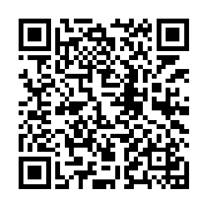 卡擦一声　大汉的五根手指头　突然诡异的全部骨折了二维码生成