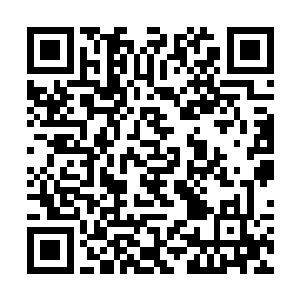 卡雷身上涌起的那一团果冻似的薄膜就被劈成了碎片二维码生成