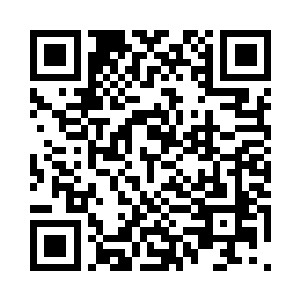 卢向东带着一众村干部早就守候多时二维码生成