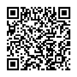 卧室里再一次响起了秦洛的低喘和厉倾城毫不掩饰的高吟二维码生成