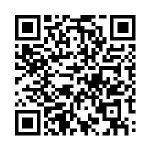 即使不认识的面对面走过来也会笑着点头二维码生成