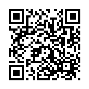 即使她与我交流的并不多但是她很尊重我二维码生成