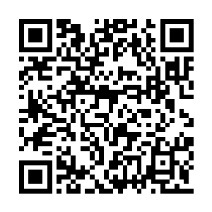 却不由自主地想起了宋玉的那套花里胡哨的剑法二维码生成