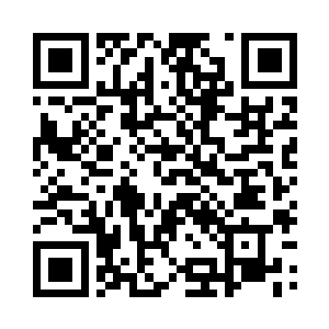 却丝毫没能改变对方嘴角勾起轻蔑的冷笑二维码生成