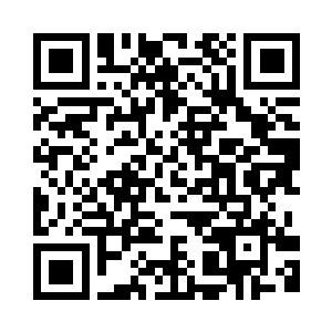 却从来不顾忌自己女儿感受的父亲二维码生成