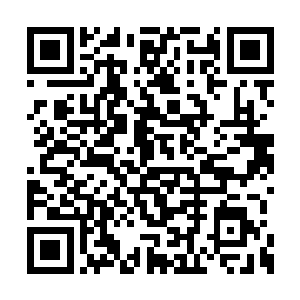 却伴随着平淡如水的日子一点一点变得沉重起来二维码生成