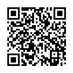 却又在瞬间爆发出无比坚定和决绝的火焰二维码生成